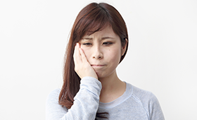 歯が痛い、歯がグラグラする、歯がしみる